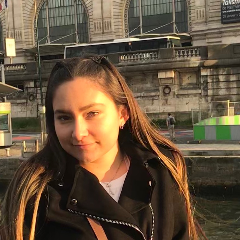 Meet your Posher, Sierra